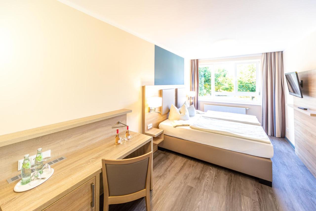 Hotel Ruegenblick Stralsund Buitenkant foto