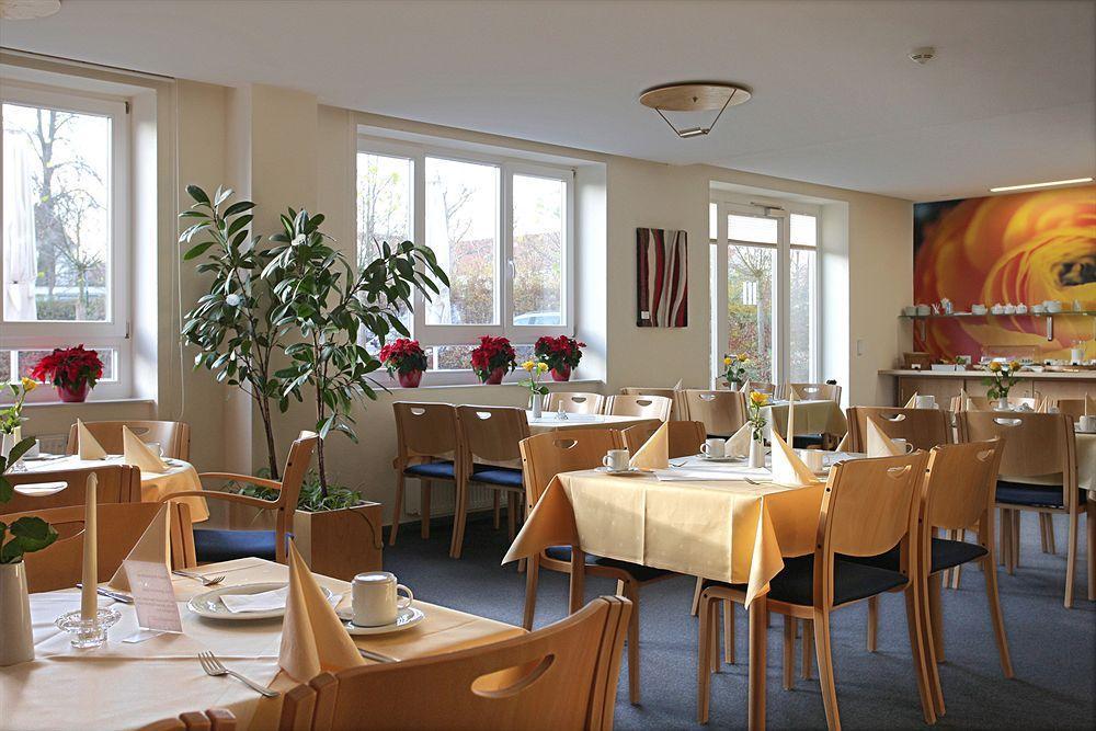 Hotel Ruegenblick Stralsund Buitenkant foto