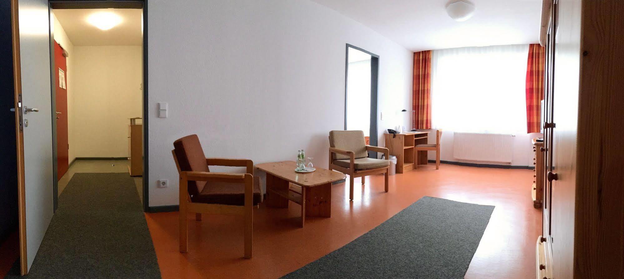 Hotel Ruegenblick Stralsund Buitenkant foto