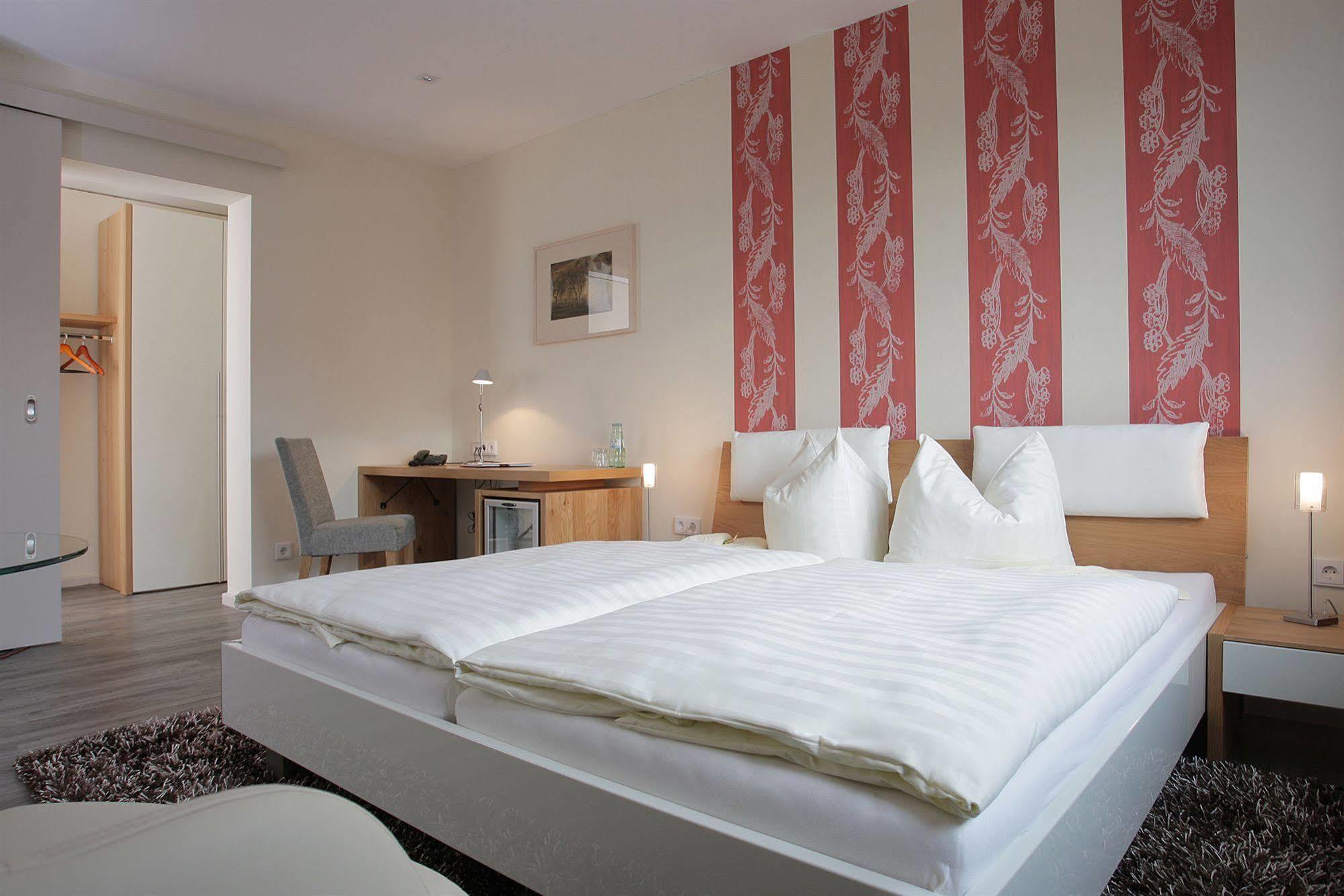 Hotel Ruegenblick Stralsund Buitenkant foto