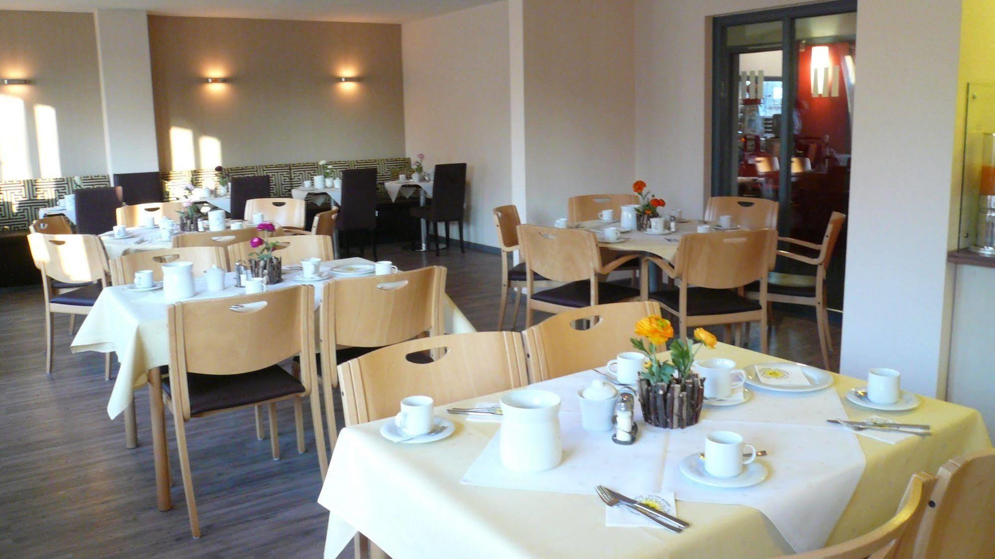 Hotel Ruegenblick Stralsund Buitenkant foto